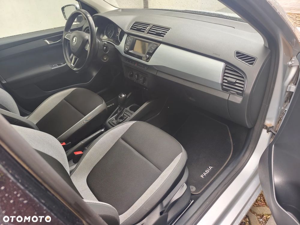 Skoda Fabia 1.2 TSI Drive DSG - 10