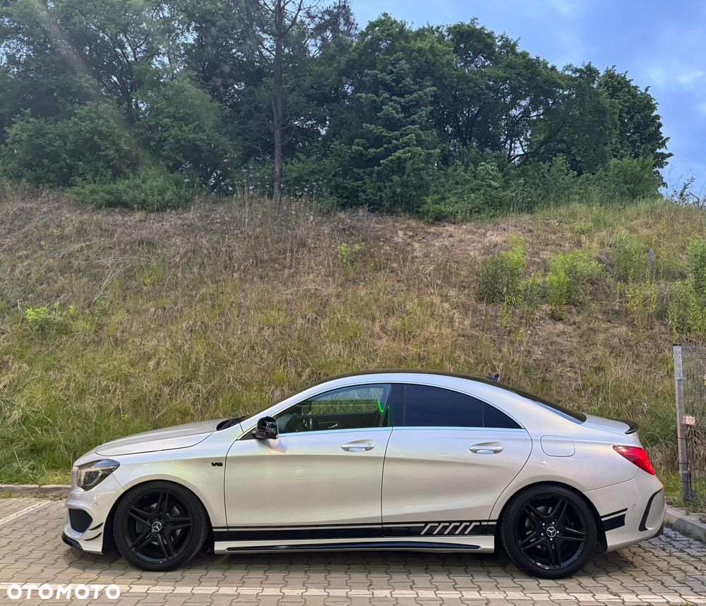 Mercedes-Benz CLA 200 7G-DCT AMG Line - 3