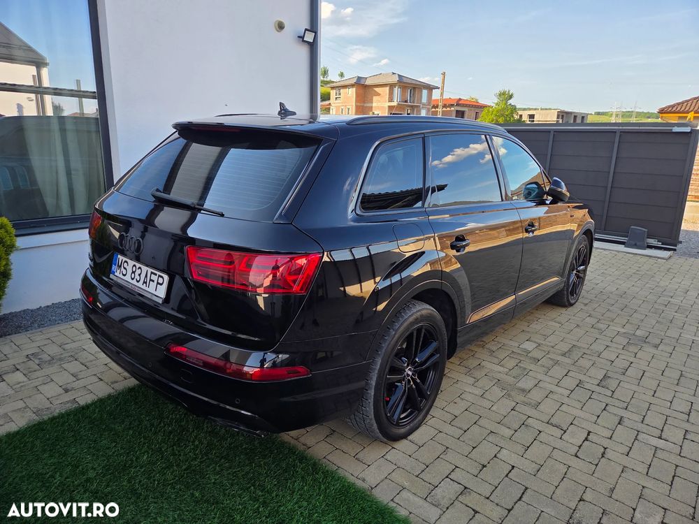 Audi Q7 - 7