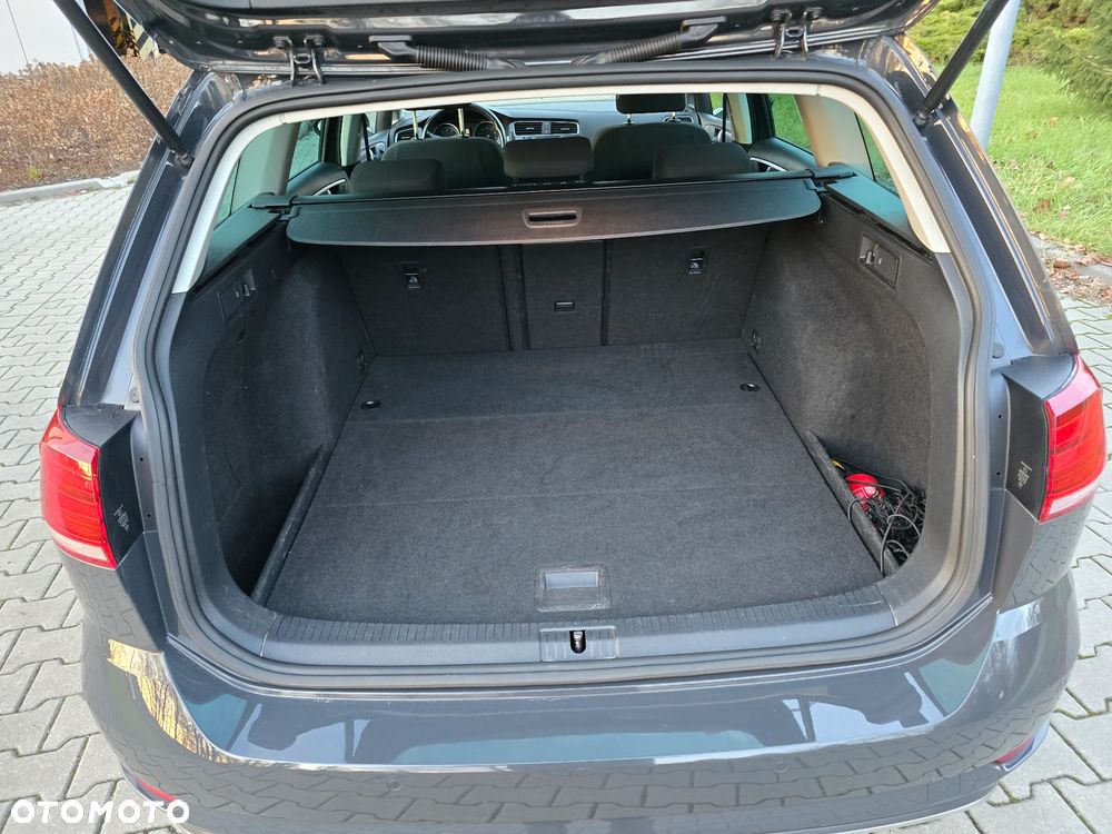 Volkswagen Golf Variant ver-1-0-tsi-highline - 16