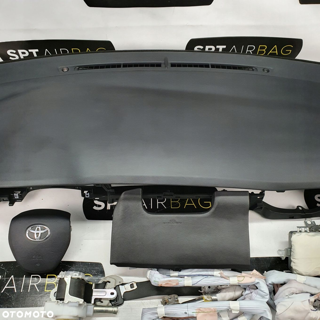 TOYOTA COROLLA E16 DESKA ROZDZIELCZA KONSOLA KOKPIT PULPIT PODUSZKI AIRBAG AIR BAG PASY KURTYNY KIT SET - 3