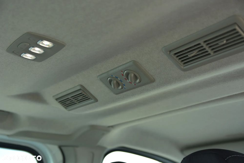 Renault Trafic Kombi 2.0 150KM Blue dCi L2 Equilibre - 25