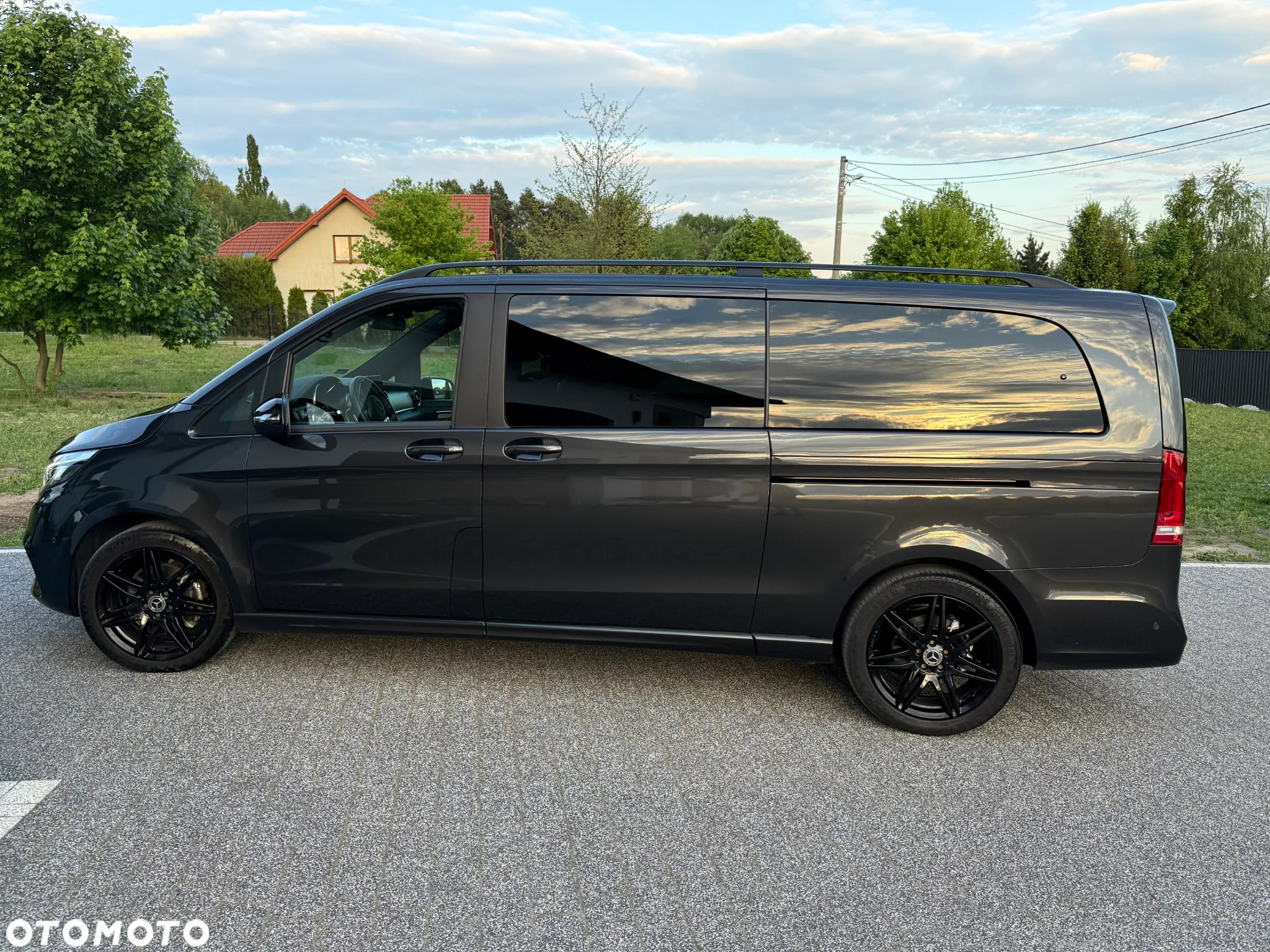 Mercedes-Benz Klasa V 300 d 4-Matic 9G-Tronic (ekstra d³) - 16