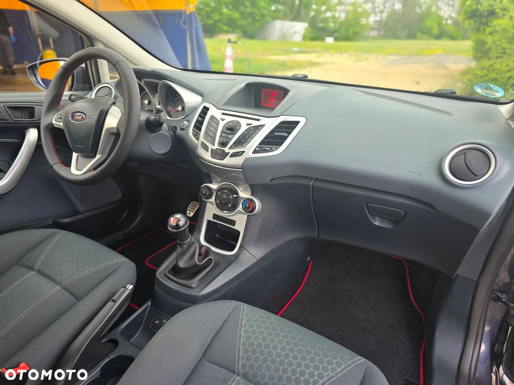 Ford Fiesta - 4