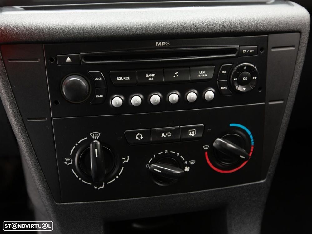 Citroën C4 1.6 HDi Business - 15