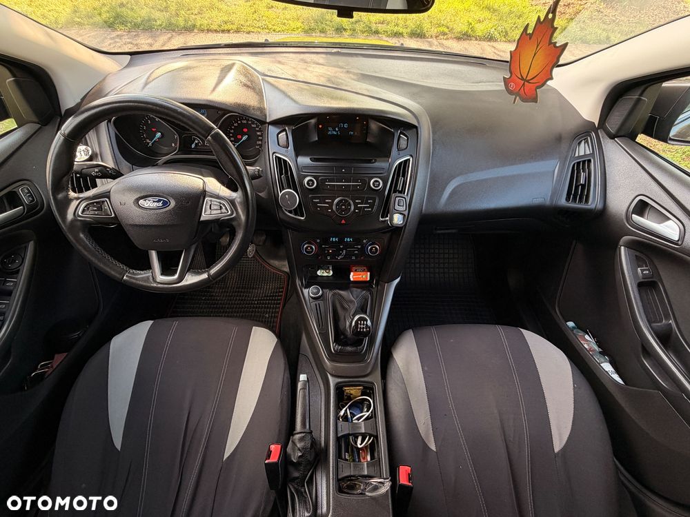 Ford Focus 1.6 Titanium - 12