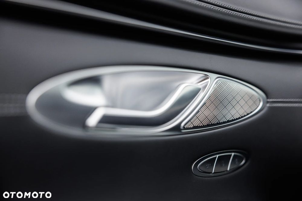 Genesis GV70 2.2 AWD AT8 Luxury Line - 30