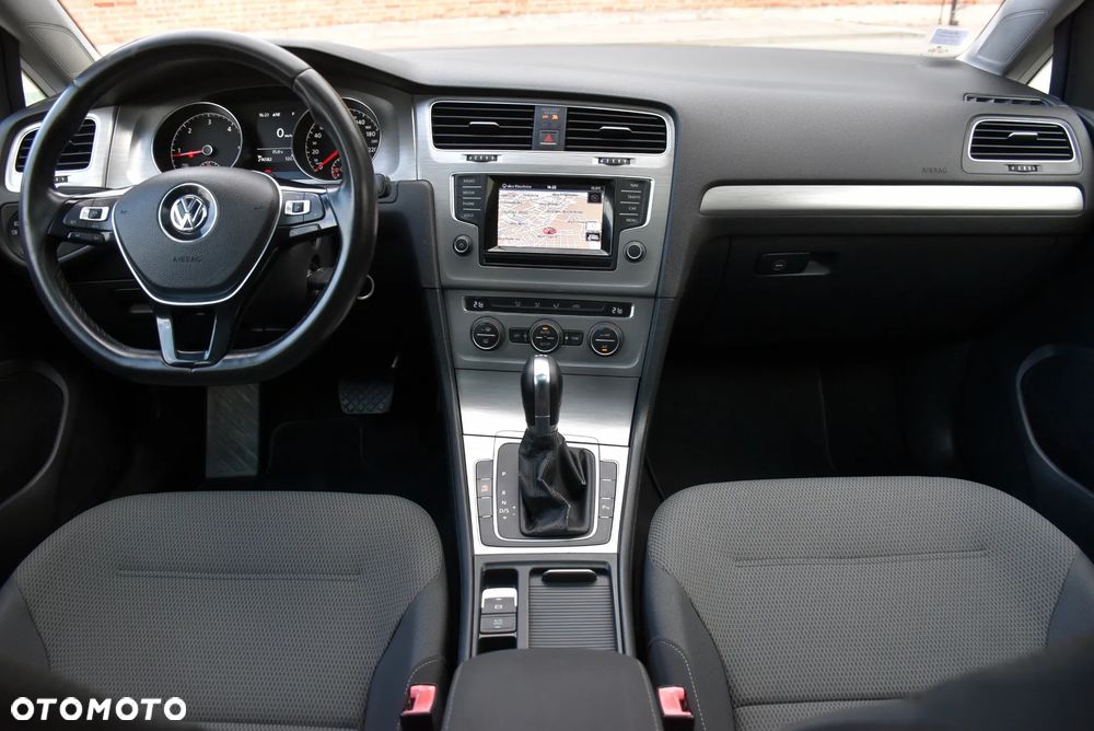 Volkswagen Golf 1.6 TDI BlueMotion Technology DSG Comfortline - 25