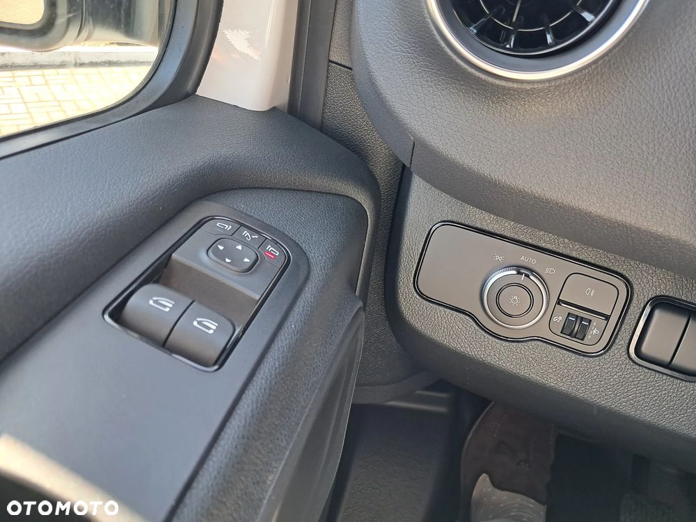 Mercedes-Benz Sprinter 317 CDI Podwozie PRO skrzynia 4900x2030mm - 14