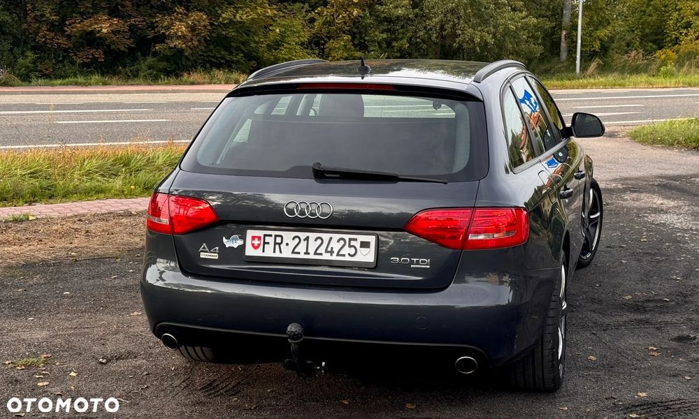 Audi A4 Avant 3.0 TDI DPF quattro Attraction - 11