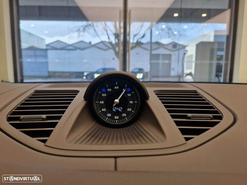 Porsche Panamera 4S E-Hybrid - 25