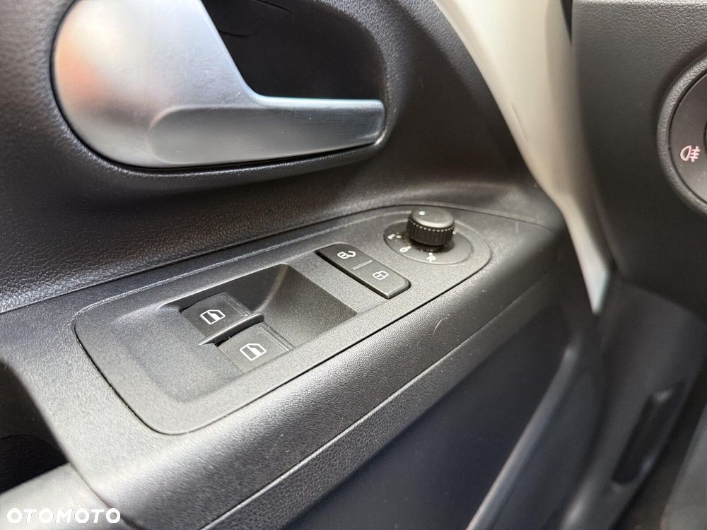 Volkswagen up! - 22