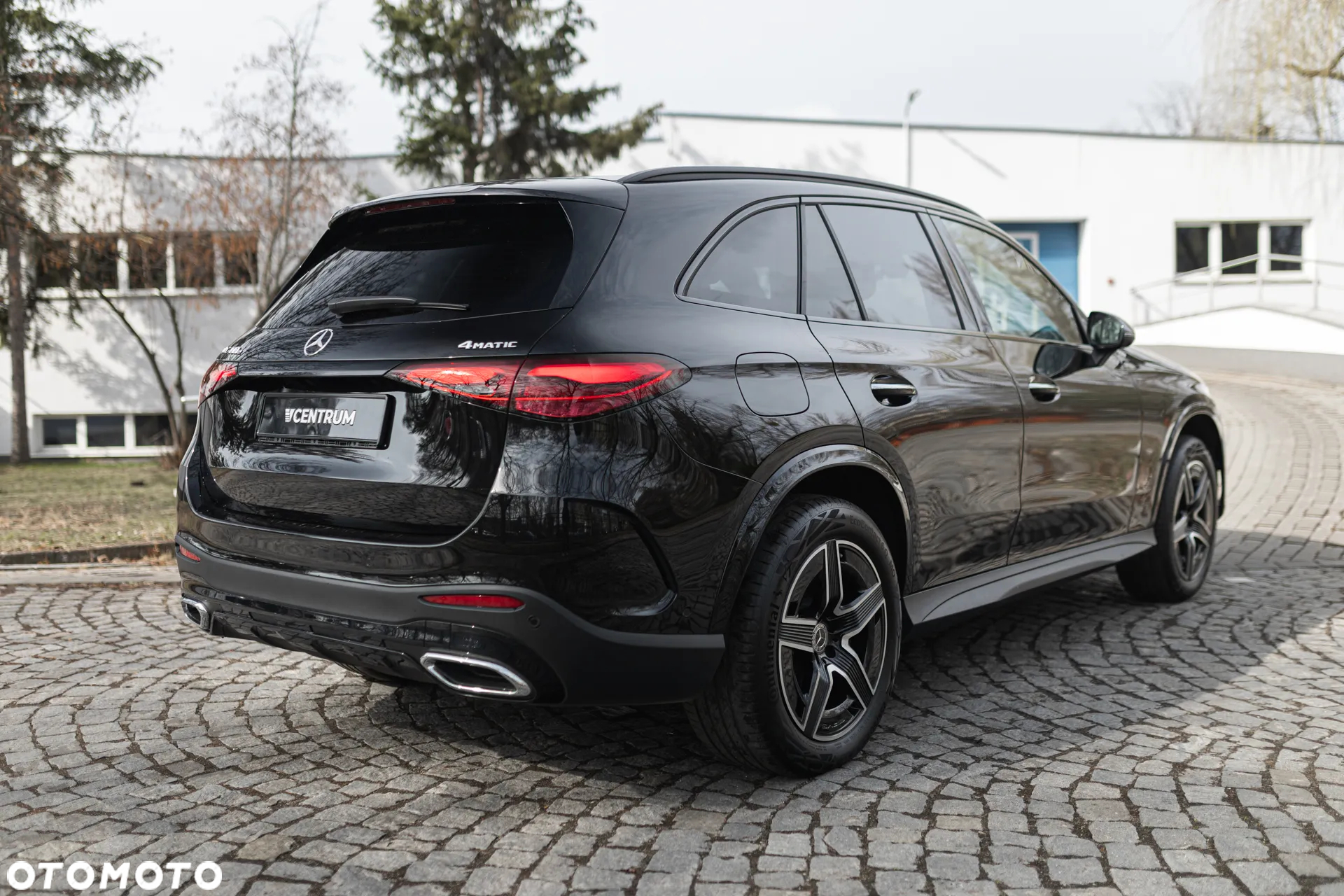 Mercedes-Benz GLC 300 e 4-Matic AMG Line - 10