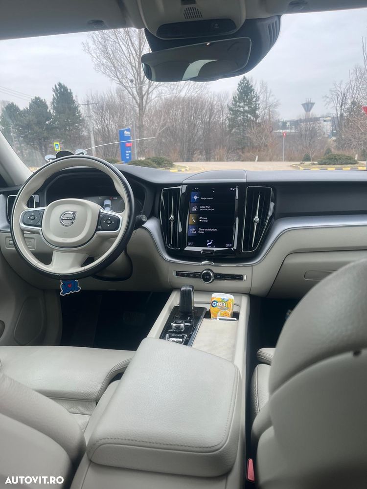 Volvo XC 60 - 6
