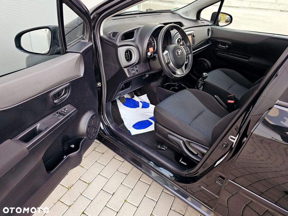 Toyota Yaris 1.33 VVT-i Executive - 5