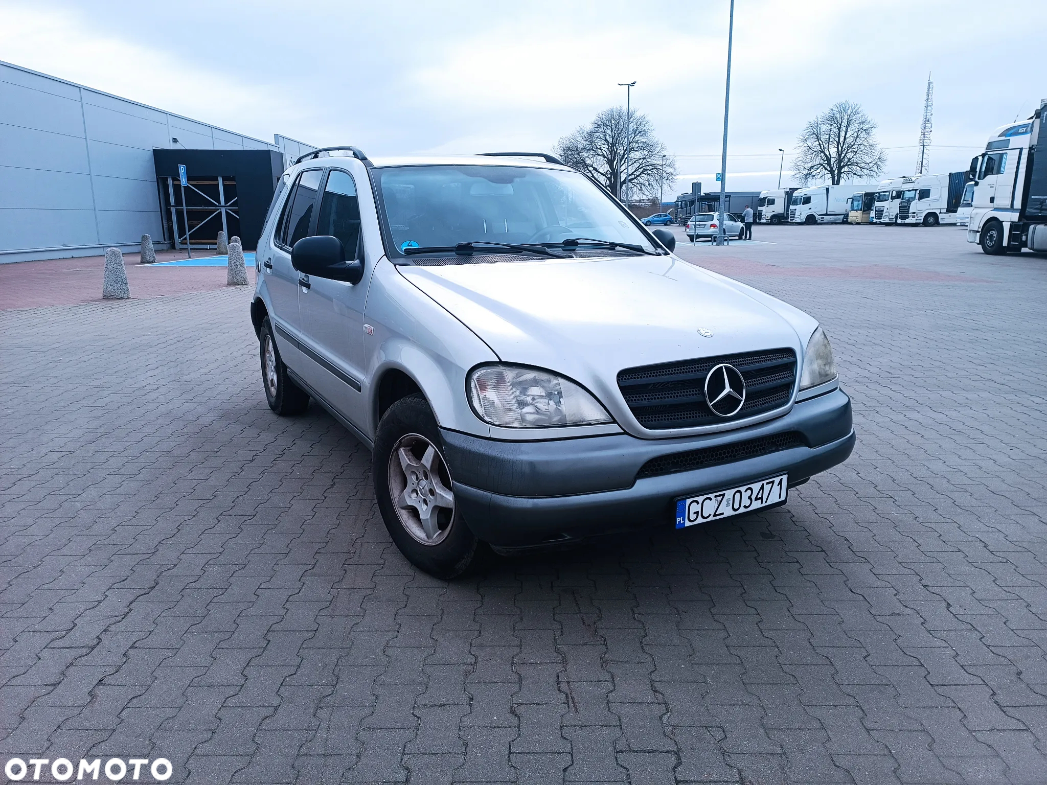 Mercedes-Benz ML 320 - 2