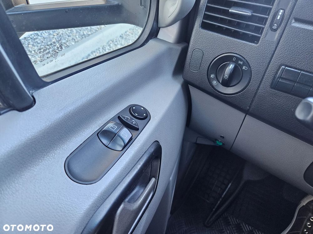 Mercedes-Benz Sprinter 319 CDI 7G-Tronic - 25