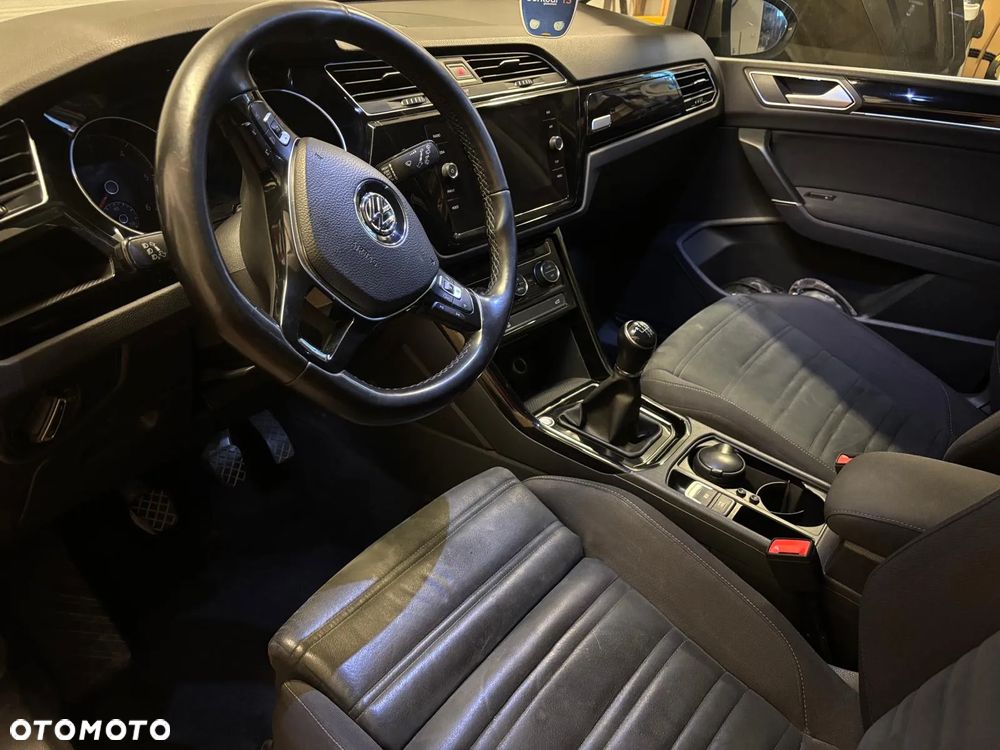 Volkswagen Touran 2.0 TDI BMT Highline - 2