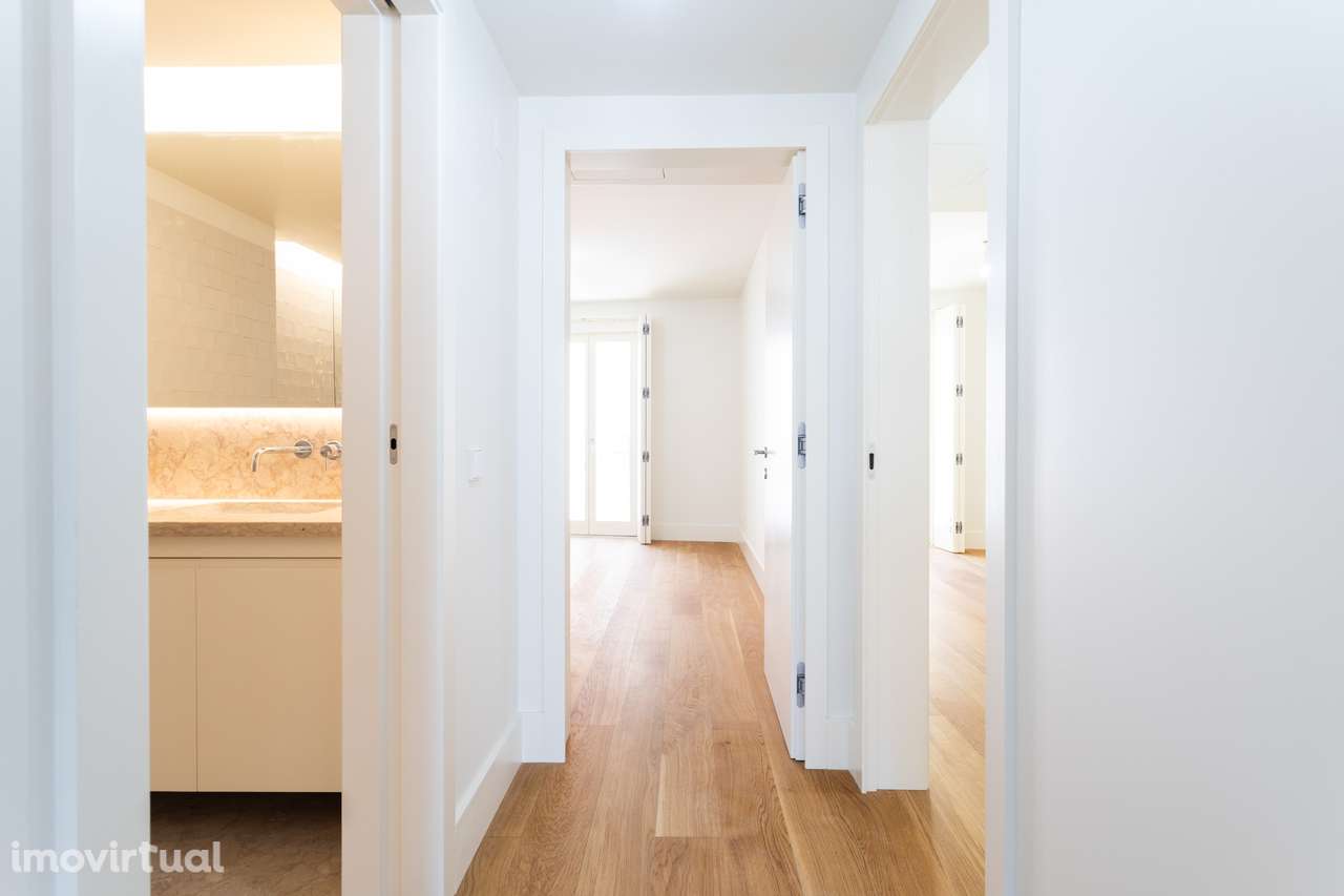 APARTAMENTO T1 DE LUXO, A 3 MINUTOS DA AV. DA LIBERDADE - Grande imagem: 4/56