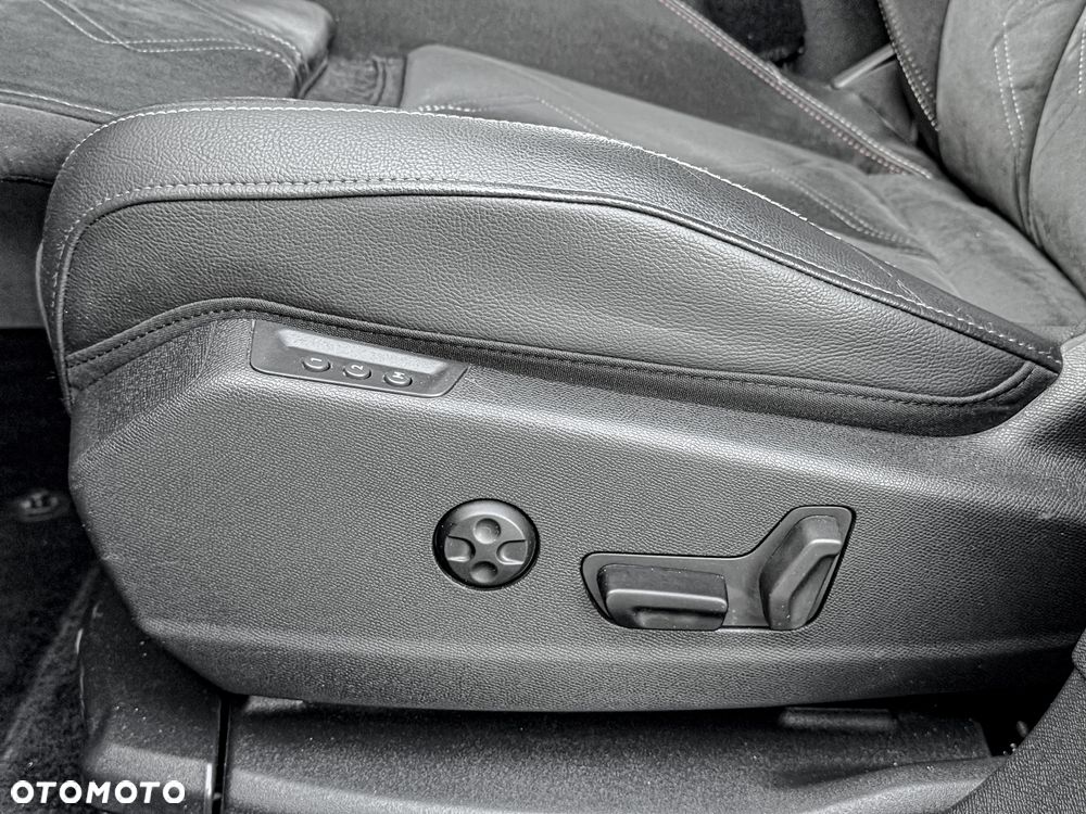 DS Automobiles DS 7 Crossback 1.6 PureTech Performance Line + - 14