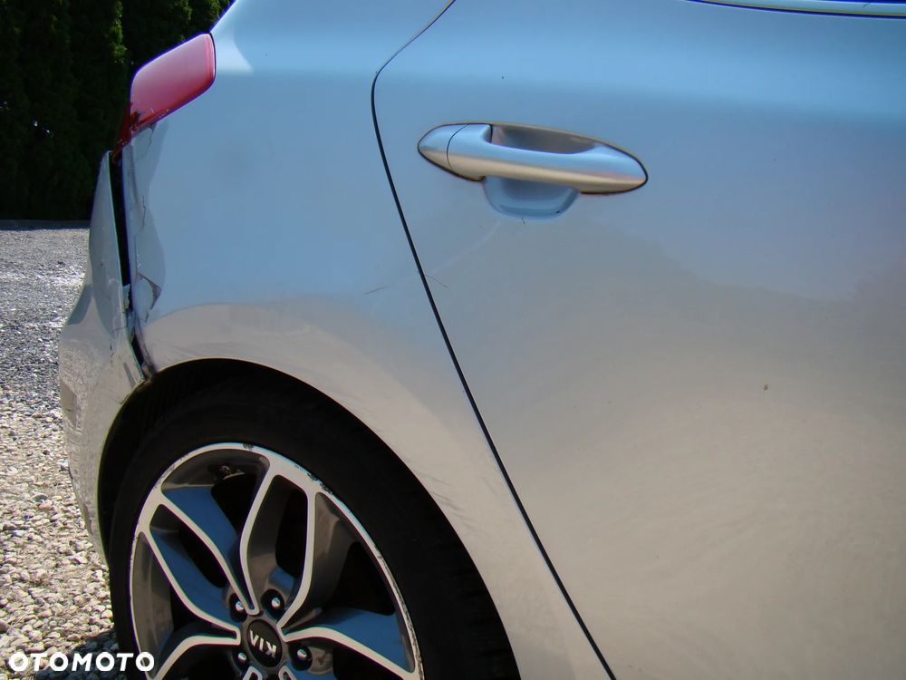 Kia Ceed 1.6 T-GDI GT - 4