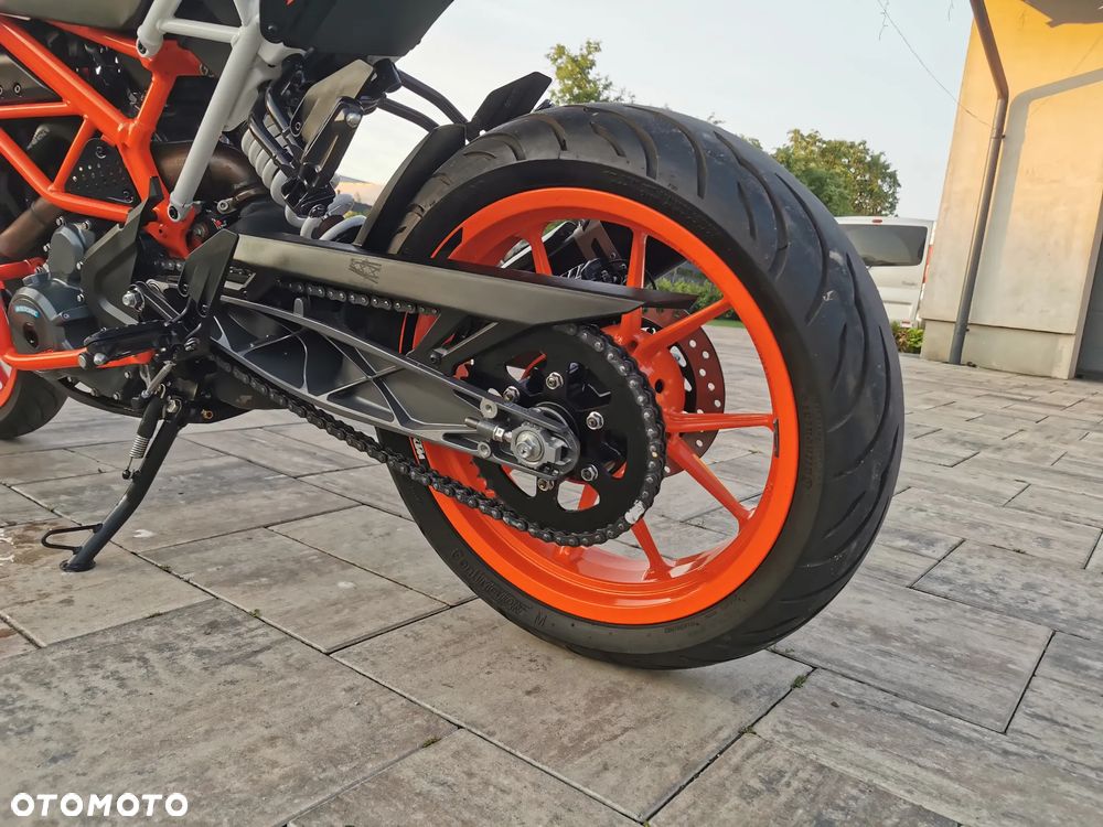 KTM Duke - 17