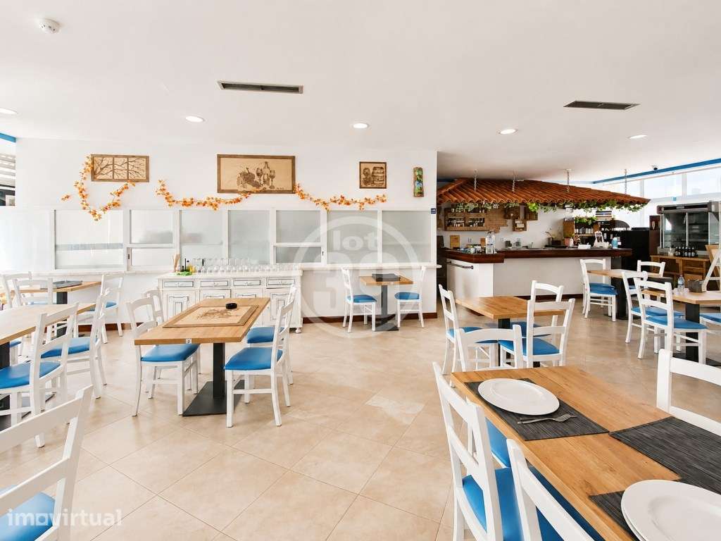 Restaurante/Loja para Venda nas Ferreiras - Excelente Localização e... - Grande imagem: 4/16