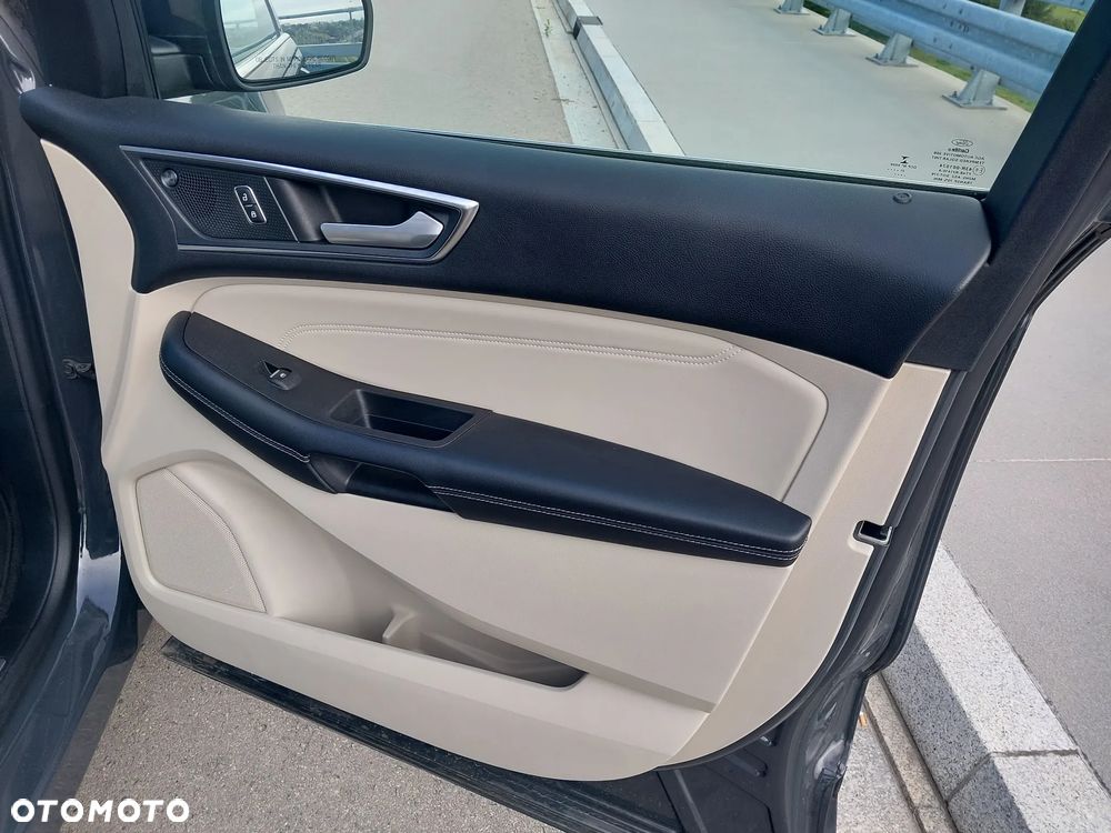Ford Edge - 12