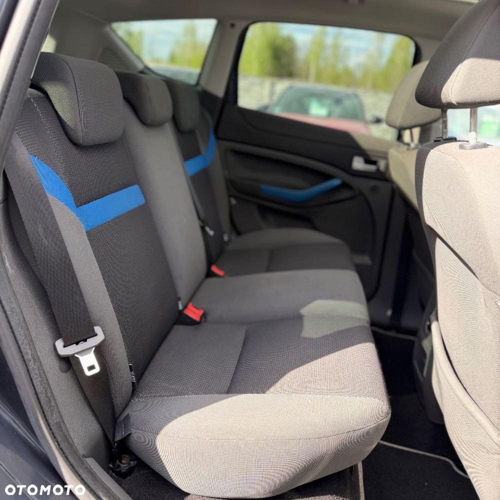 Ford Kuga - 35