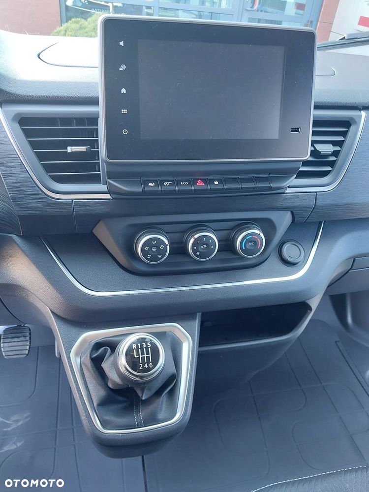 Nissan PRIMASTAR - 30