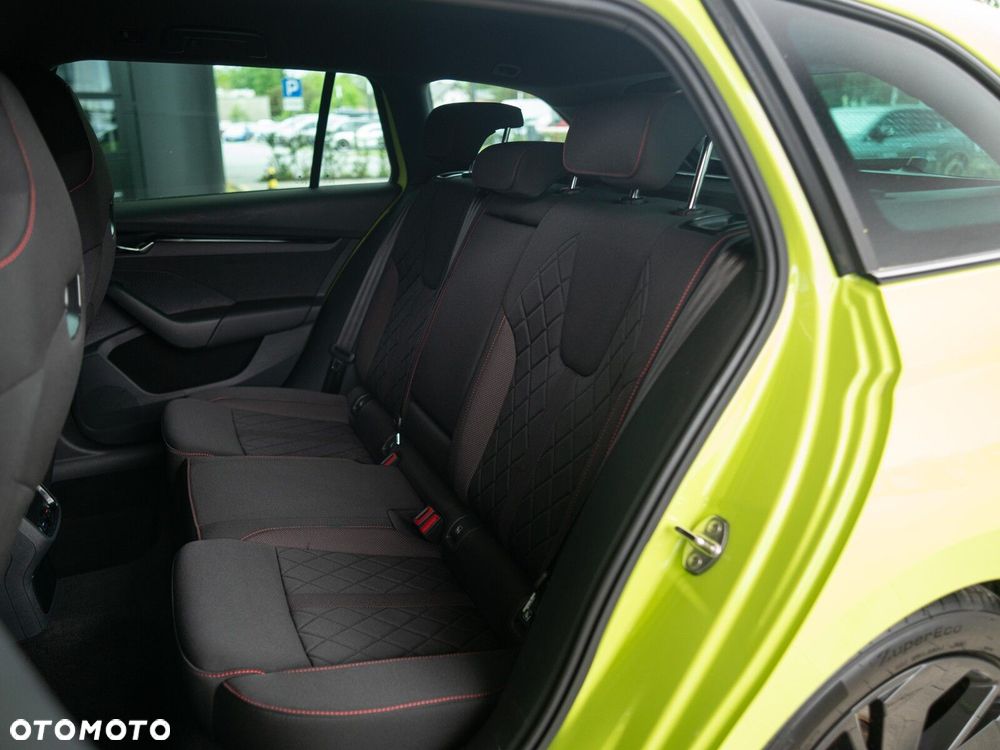 Skoda Octavia 2.0 TDI RS DSG - 11