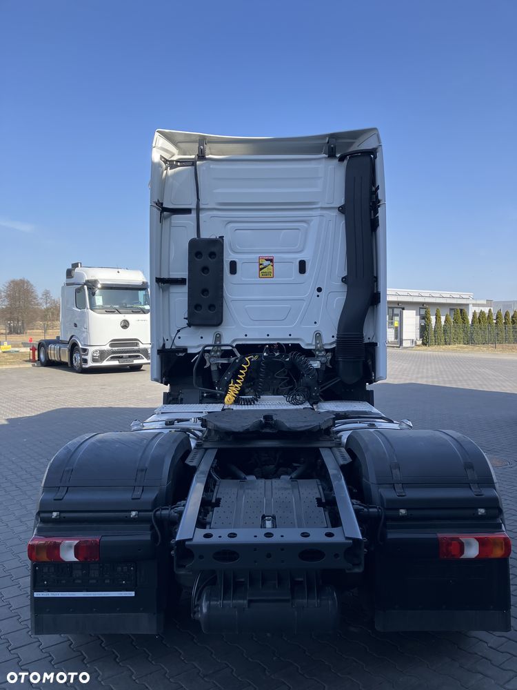 Mercedes-Benz ACTROS 1845 LS - 11