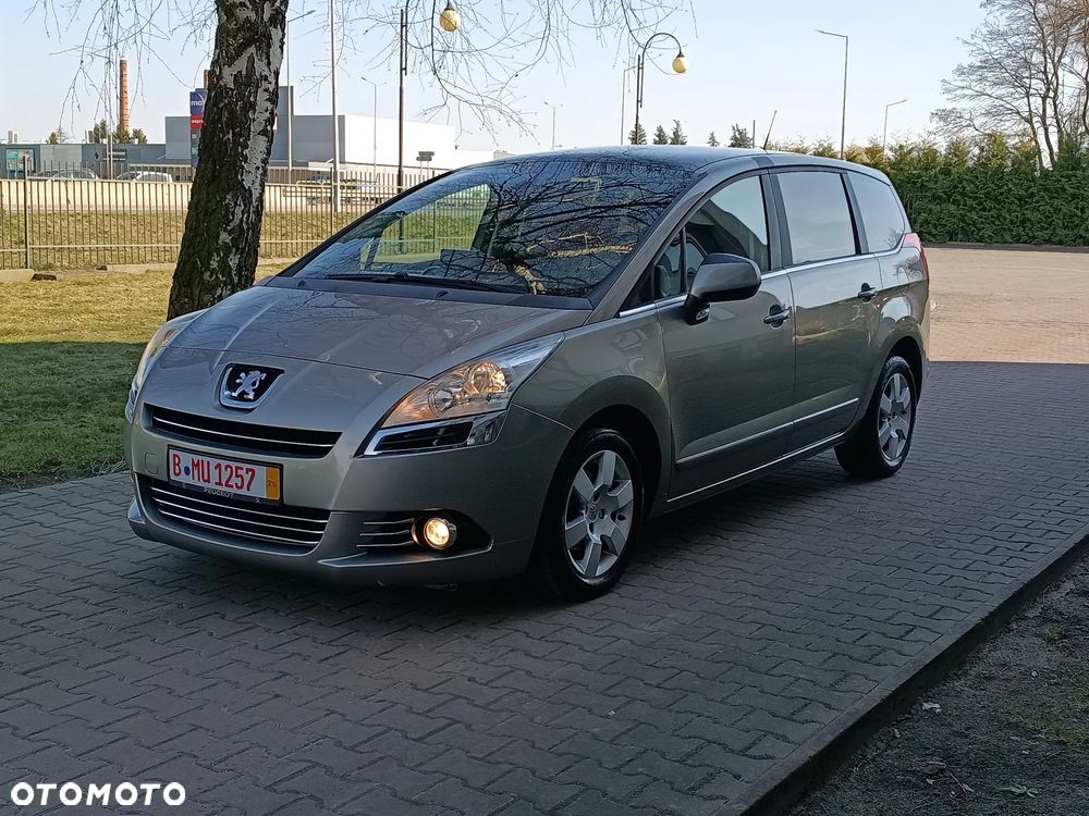 Peugeot 5008 1.6 HDi Premium - 1