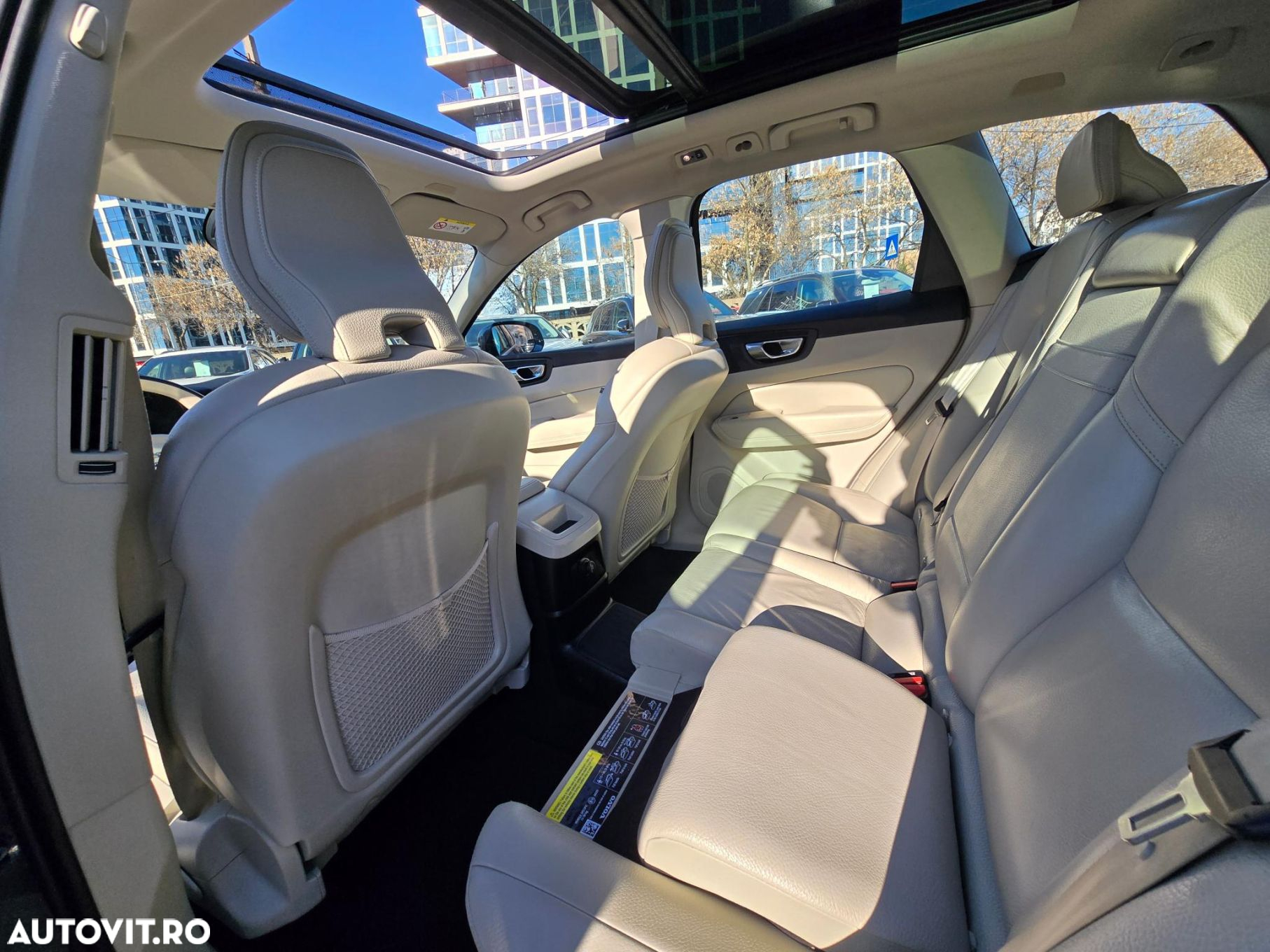 Volvo XC 60 - 18