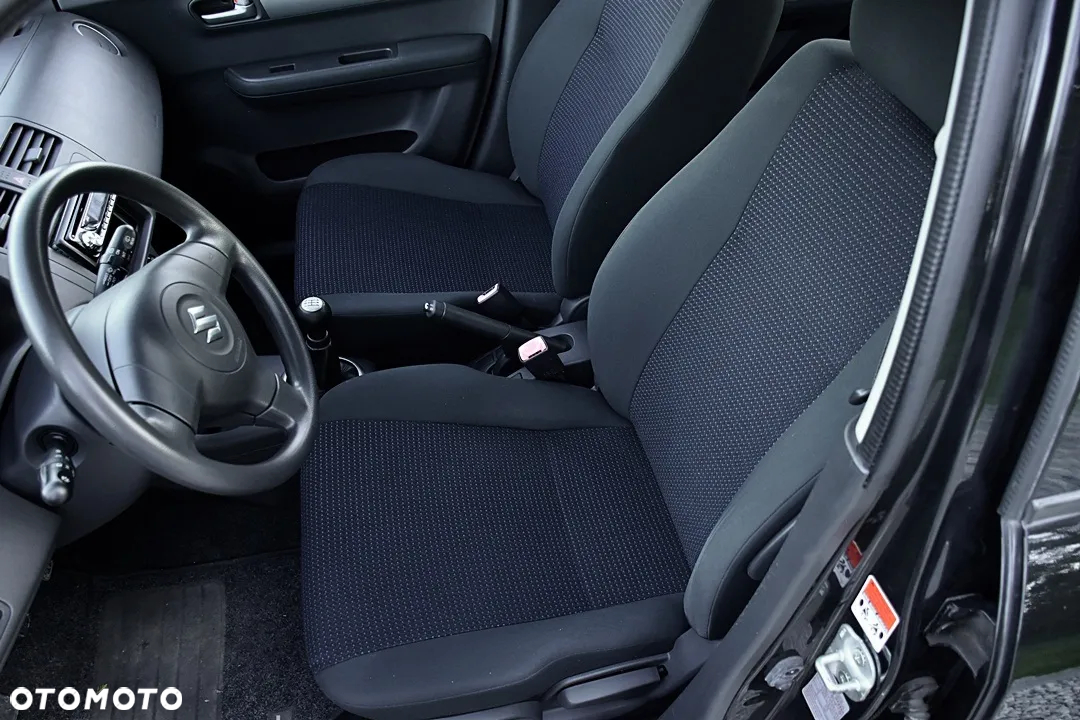 Suzuki Swift 1.3 Comfort - 28
