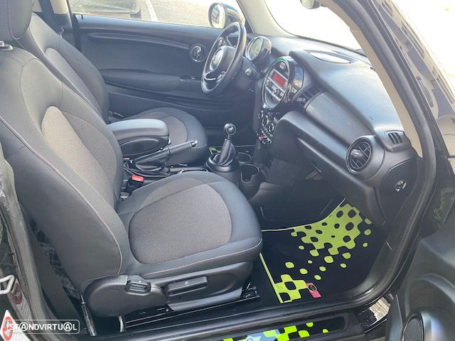 MINI 3 Portas One D - 5