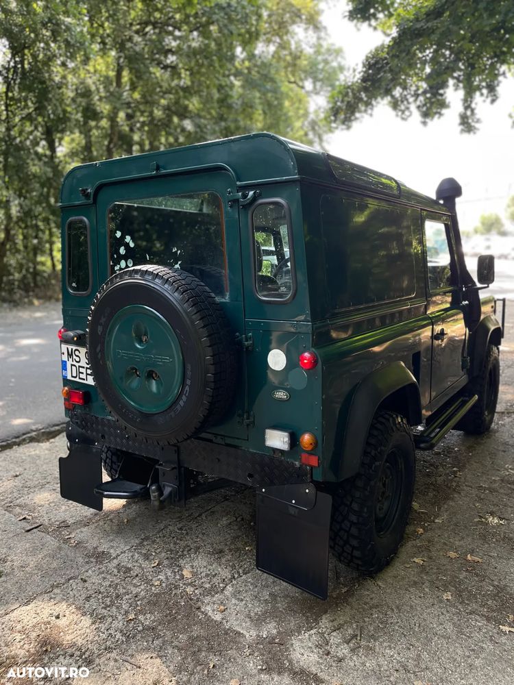 Land Rover Defender 90 County SW - 5