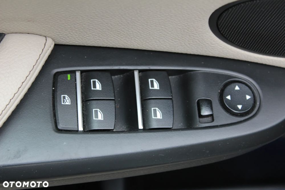 BMW X3 xDrive20d Luxury Line - 16