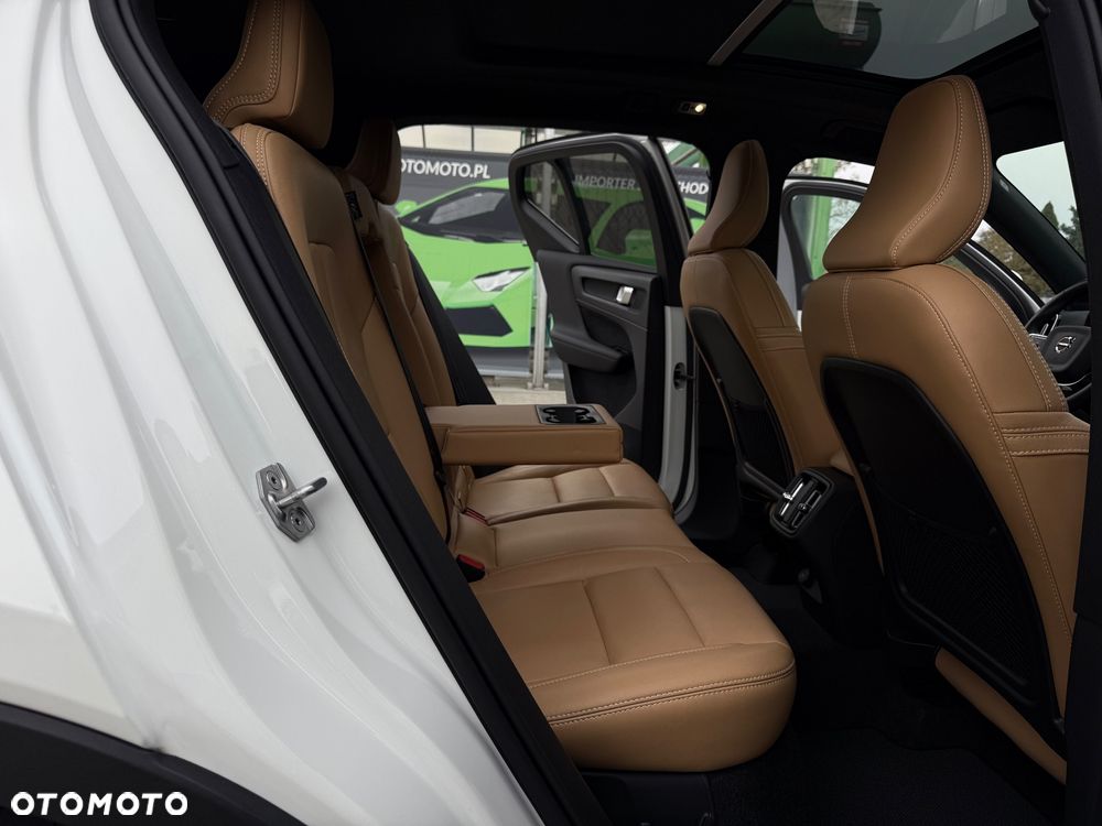 Volvo XC 40 D3 Momentum Pro - 34