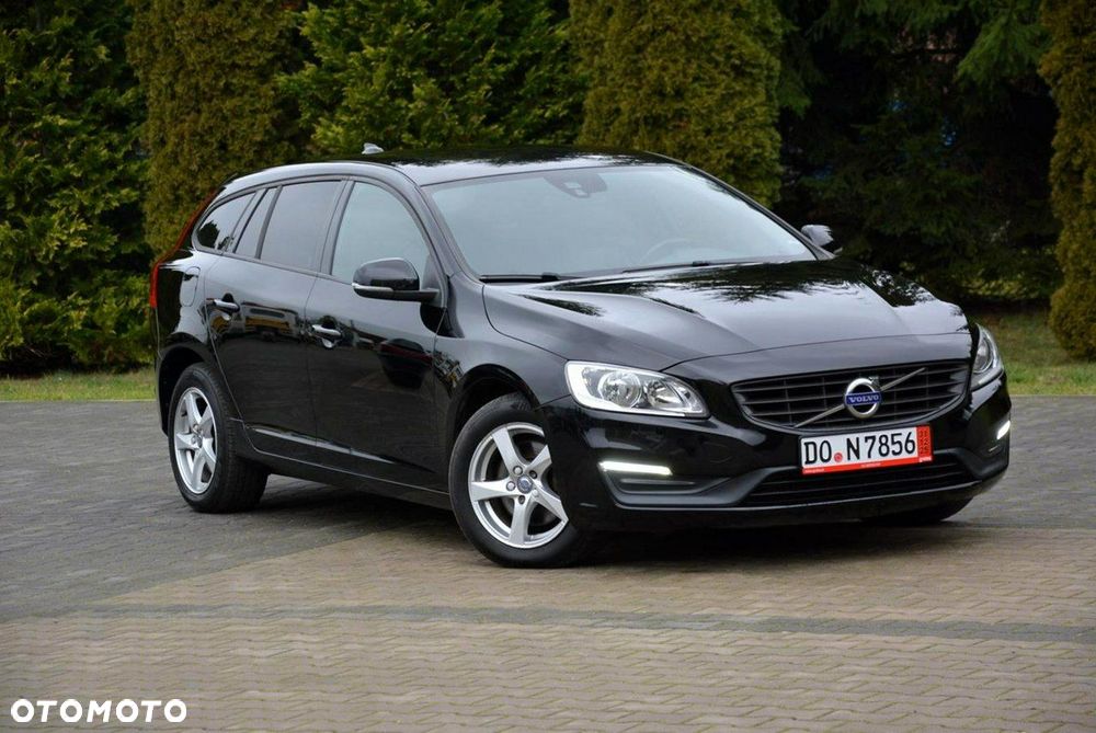 Volvo V60 D4 Geartronic Momentum Pro - 2