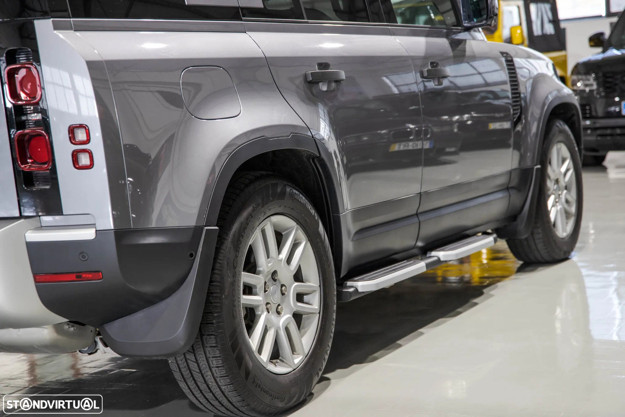Land Rover Defender 110 D200 S - 6