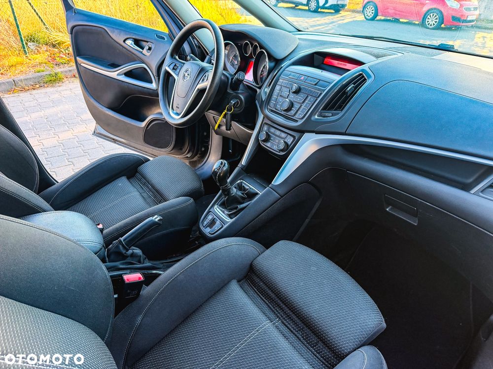 Opel Zafira Tourer 1.4 Turbo Business Innovation - 27