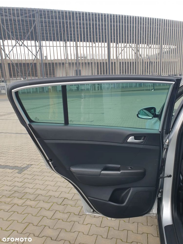 Kia Sportage 1.6 GDI 2WD Dream-Team Edition - 35