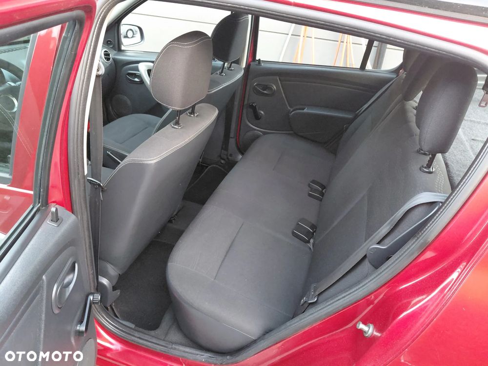 Dacia Sandero Stepway2 1.6 - 17