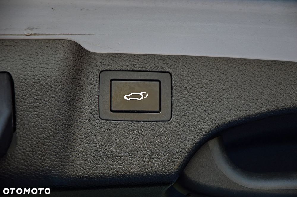 Hyundai Santa Fe 2.0 CRDi Premium 4WD - 32