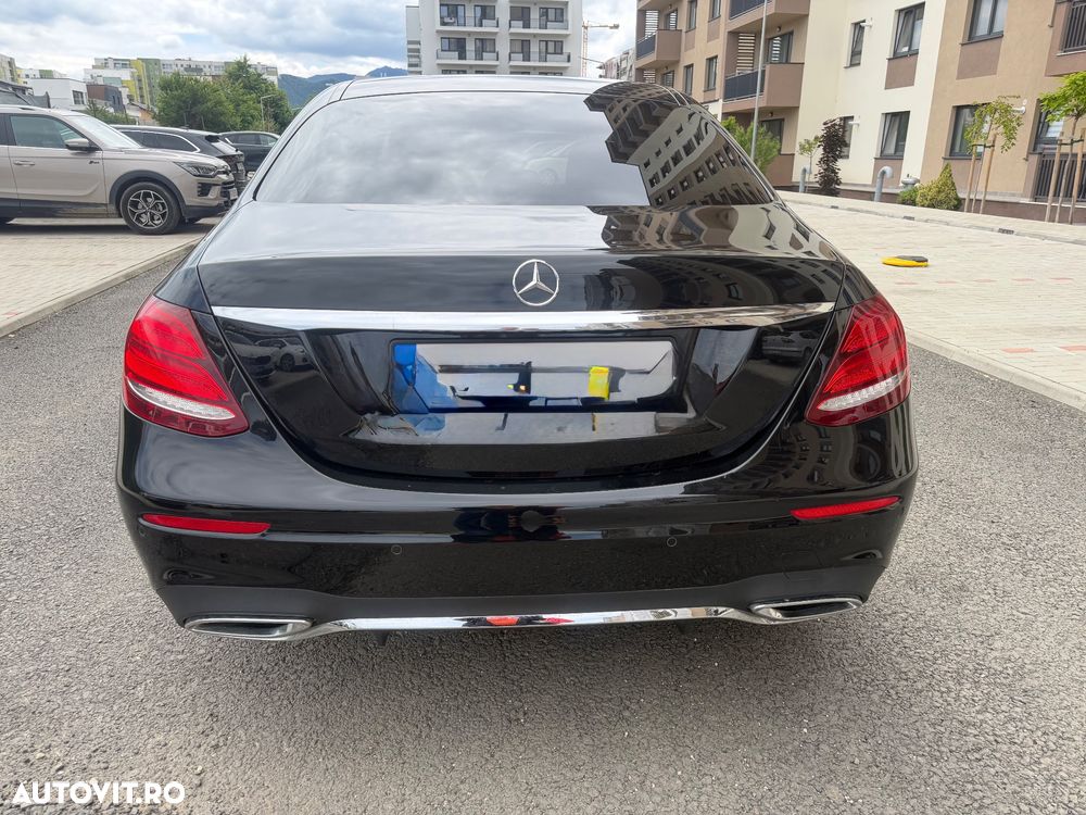 Mercedes-Benz E - 8