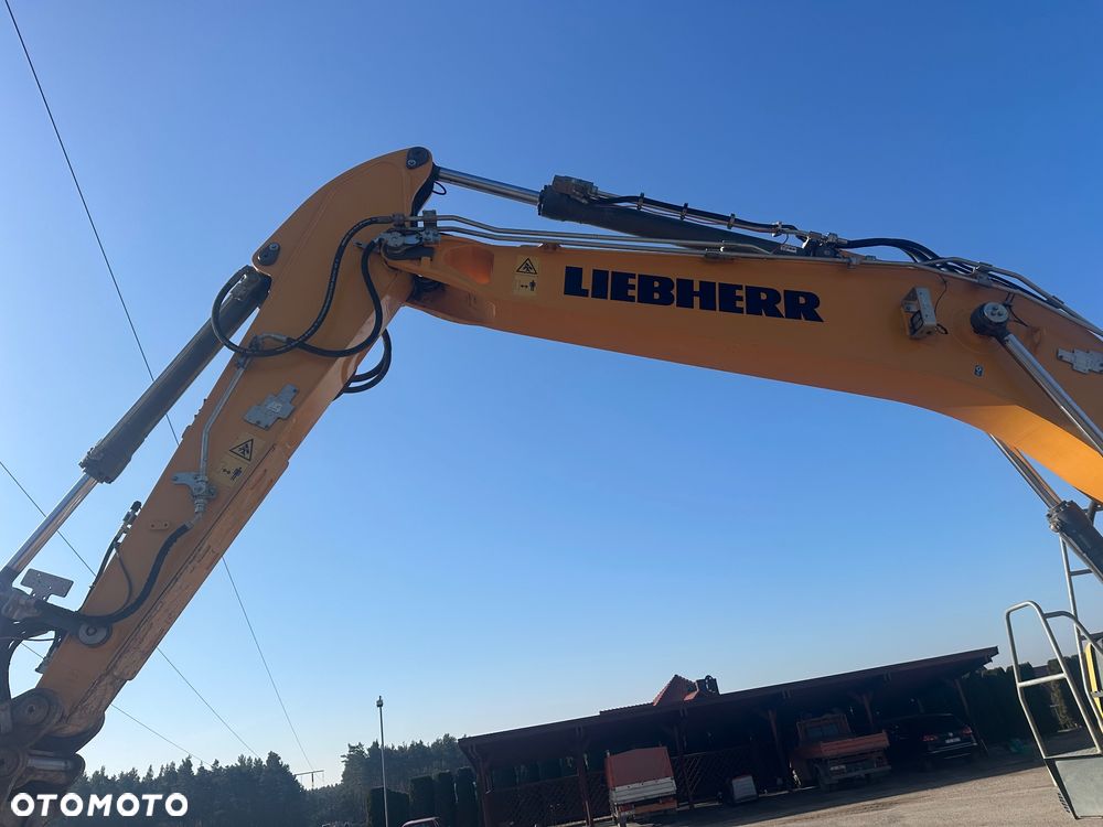 Liebherr 922 - 21