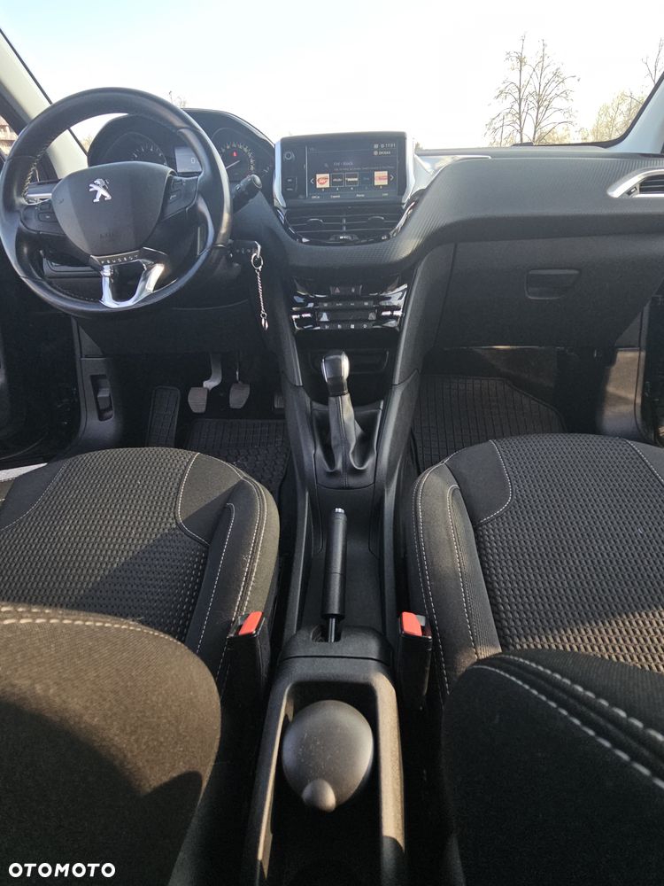 Peugeot 208 1.2 PureTech Allure S&S - 14