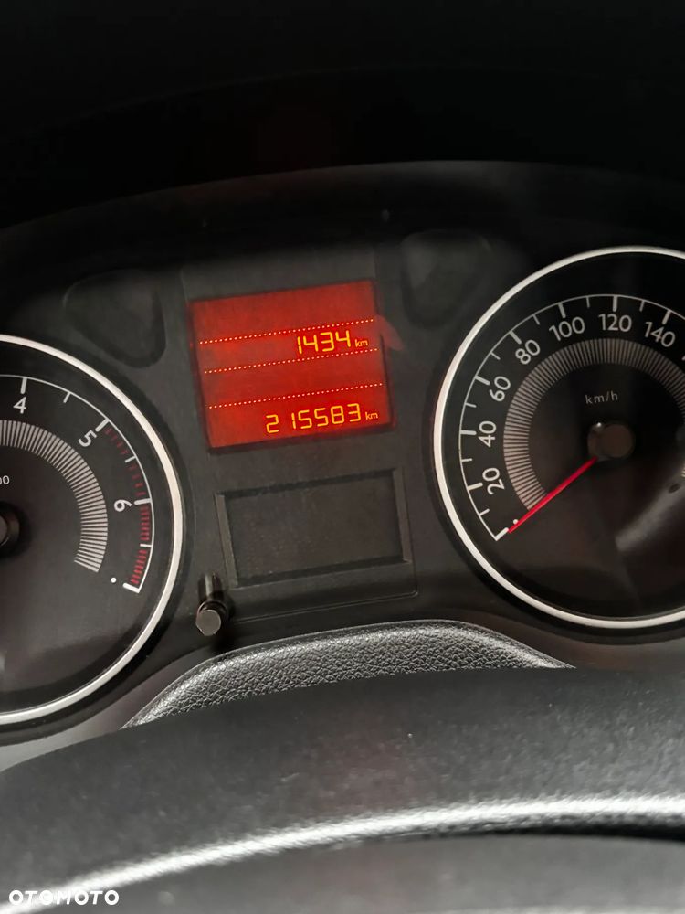 Peugeot 301 1.6 VTi Active - 8