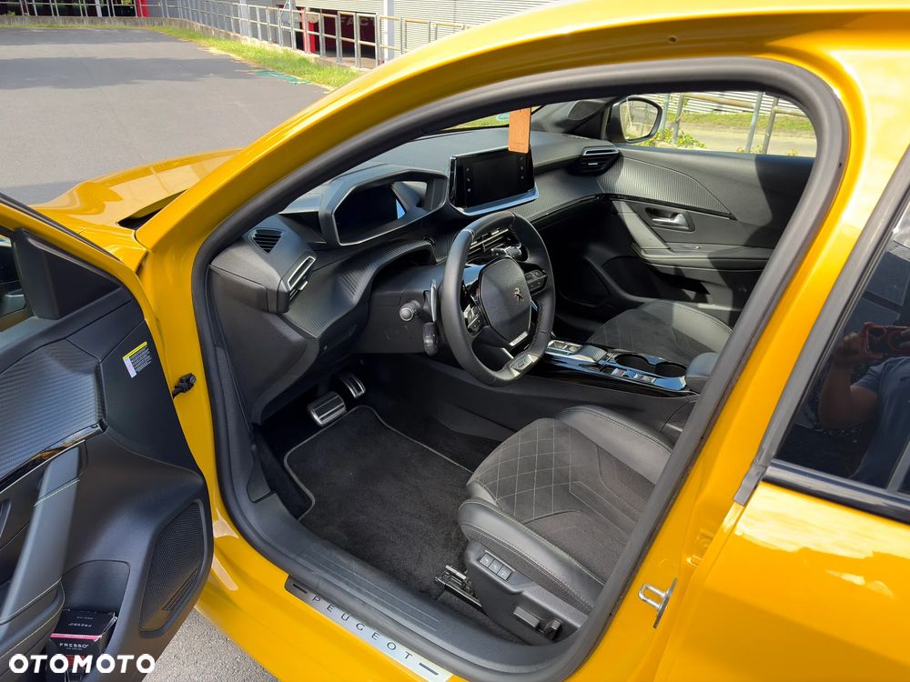 Peugeot 208 1.2 PureTech GT S&S EAT8 - 12